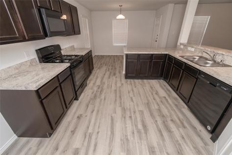 9108 Yellow Rose Drive Texas City TX 77591