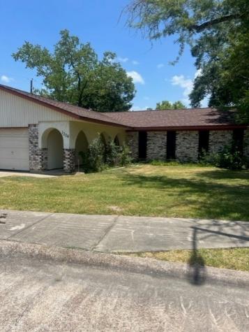 1304 Greenwood Drive Baytown TX 77520