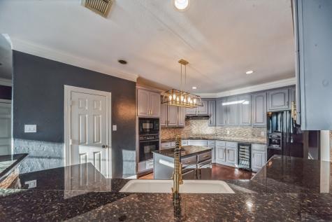 1826 Parklake Village Katy TX 77450