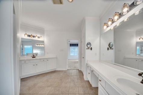 1826 Parklake Village Katy TX 77450