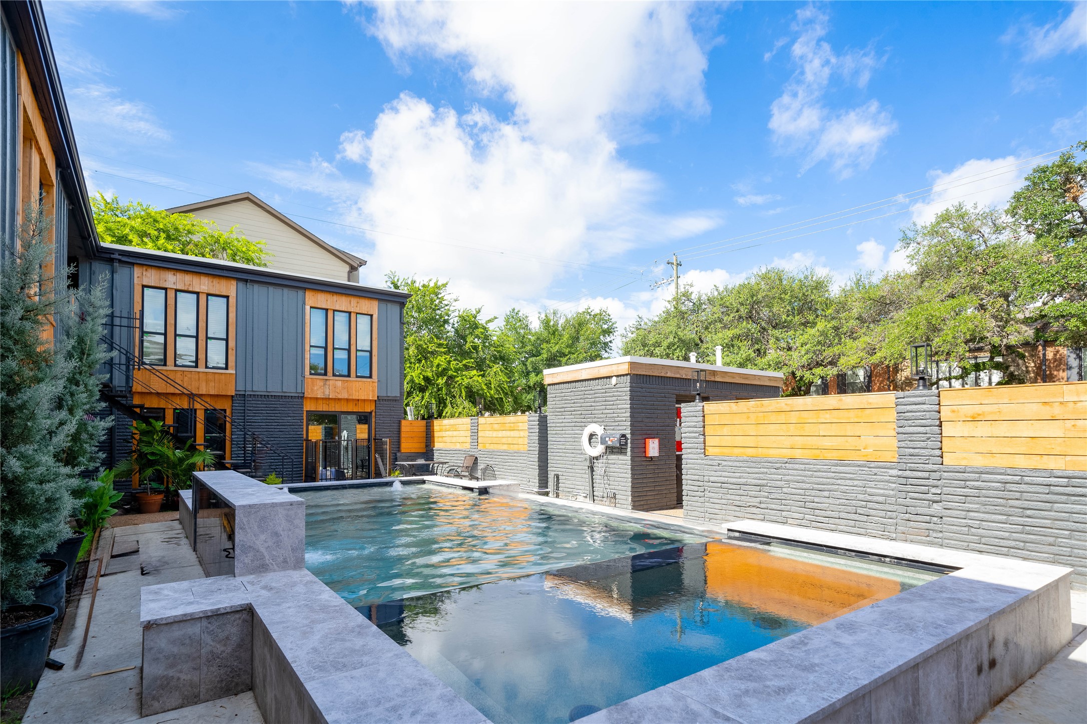 2703 Mason Street 2bd Houston TX 77006