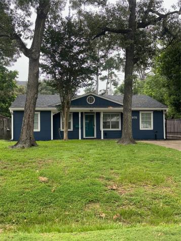 975 W 41st Street Houston TX 77018