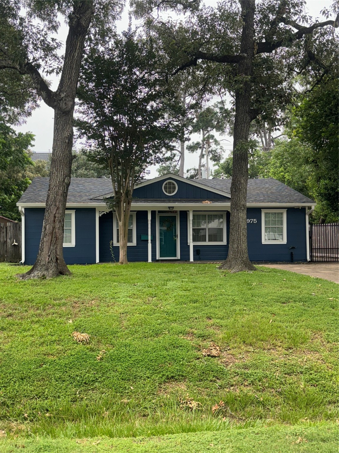 975 W 41st Street Houston TX 77018