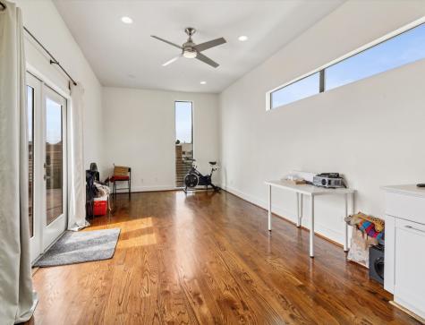 1215 Summer Street D Houston TX 77007