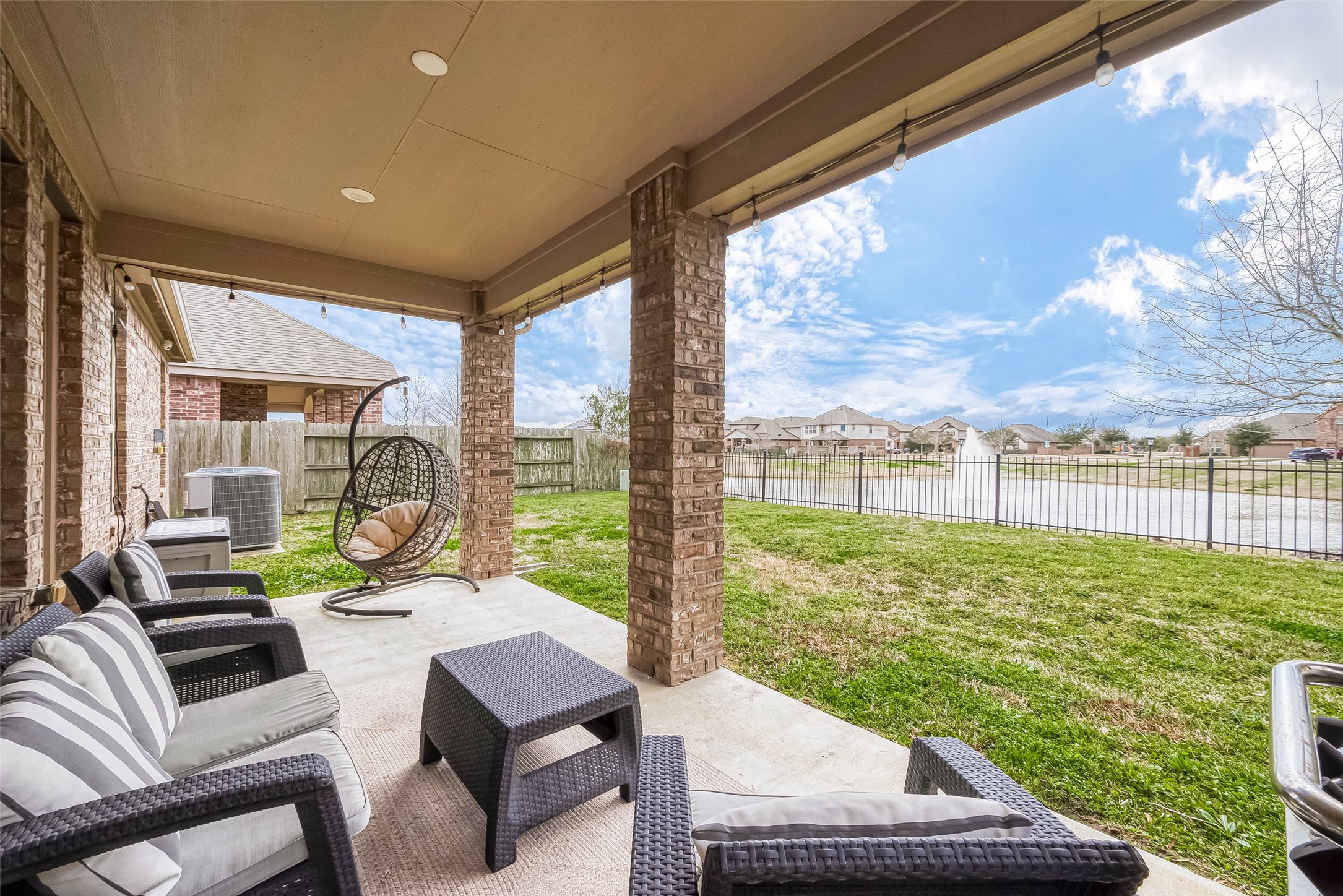 3124 Morgan Meadow Lane Pearland TX 77584