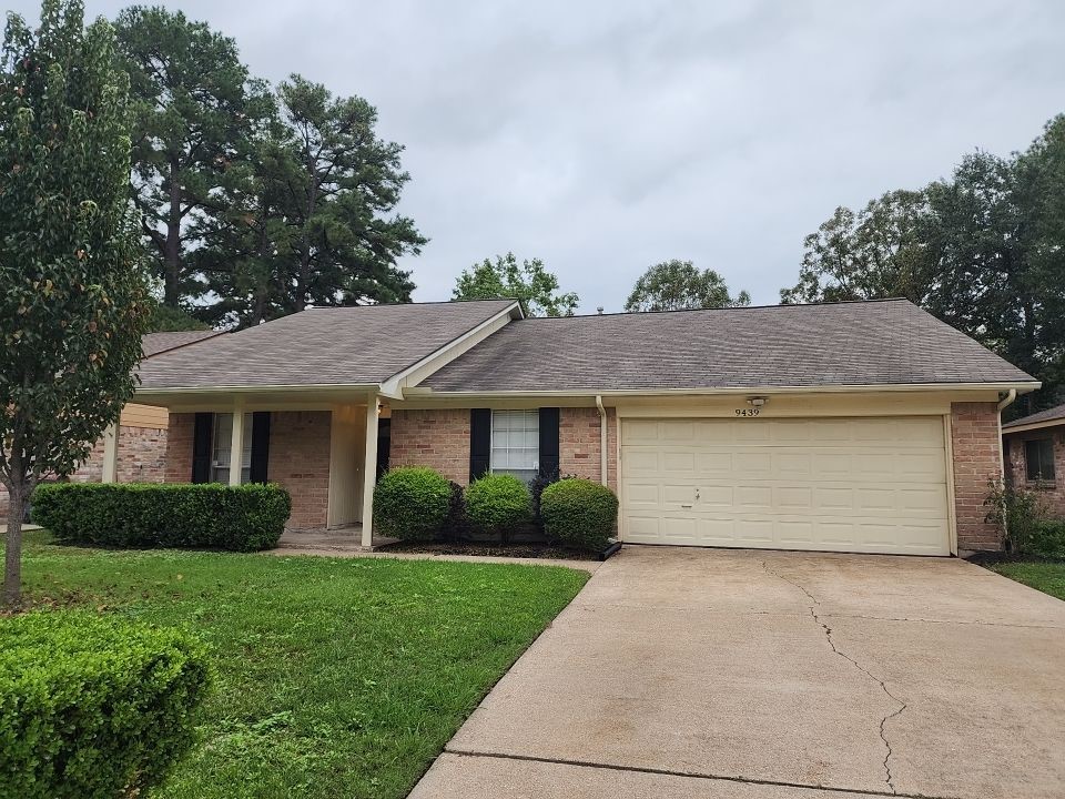 9439 Chartermoss Circle Houston TX 77070