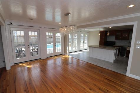 416 Fairbanks Street Houston TX 77009
