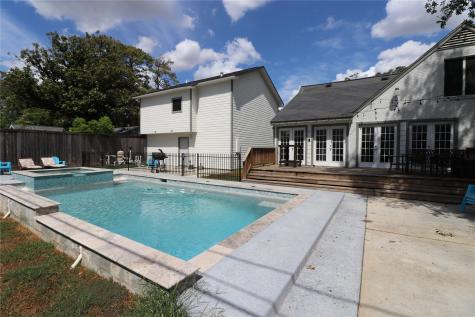 416 Fairbanks Street Houston TX 77009