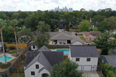 416 Fairbanks Street Houston TX 77009