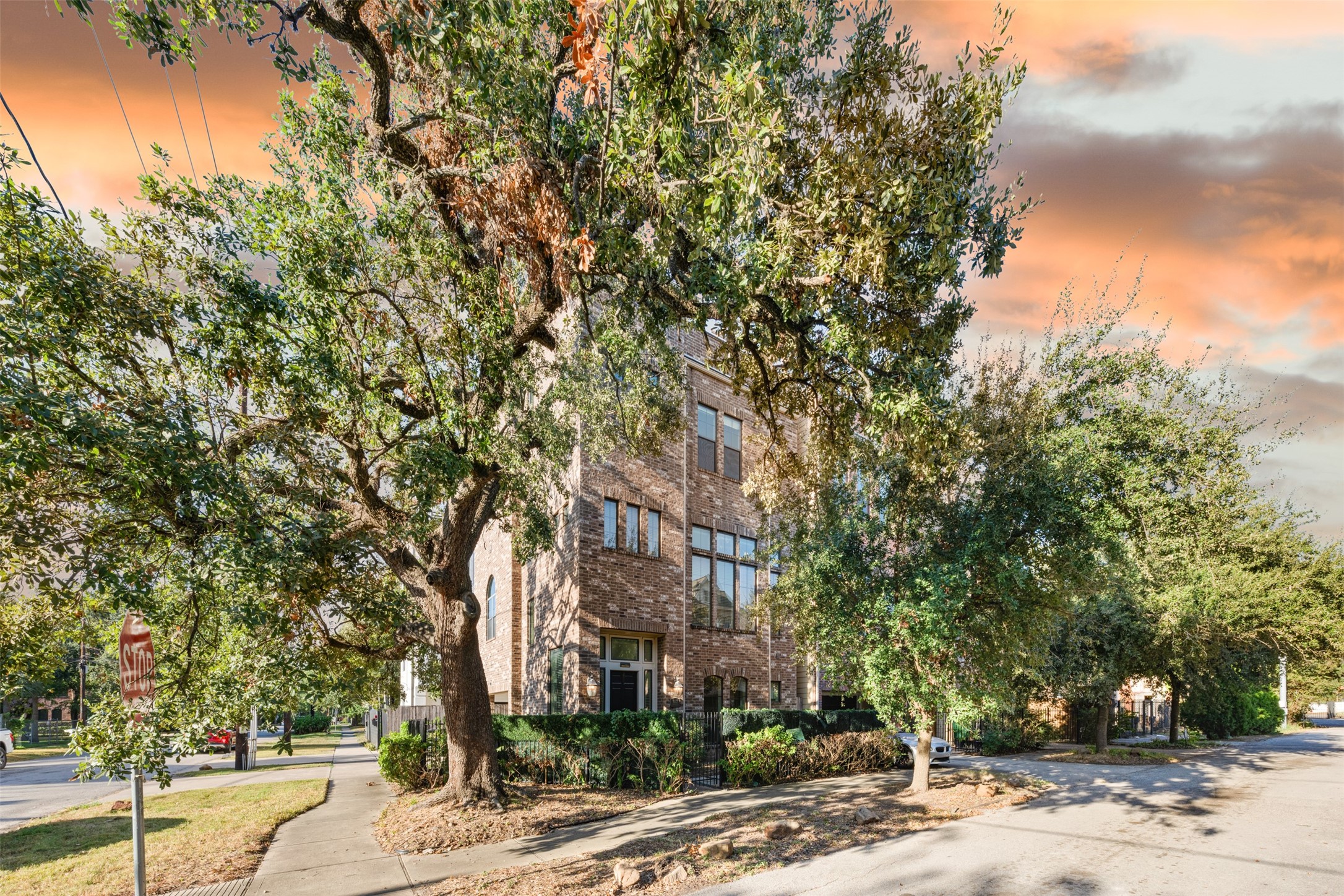 1322 Rosewood Street Houston TX 77004