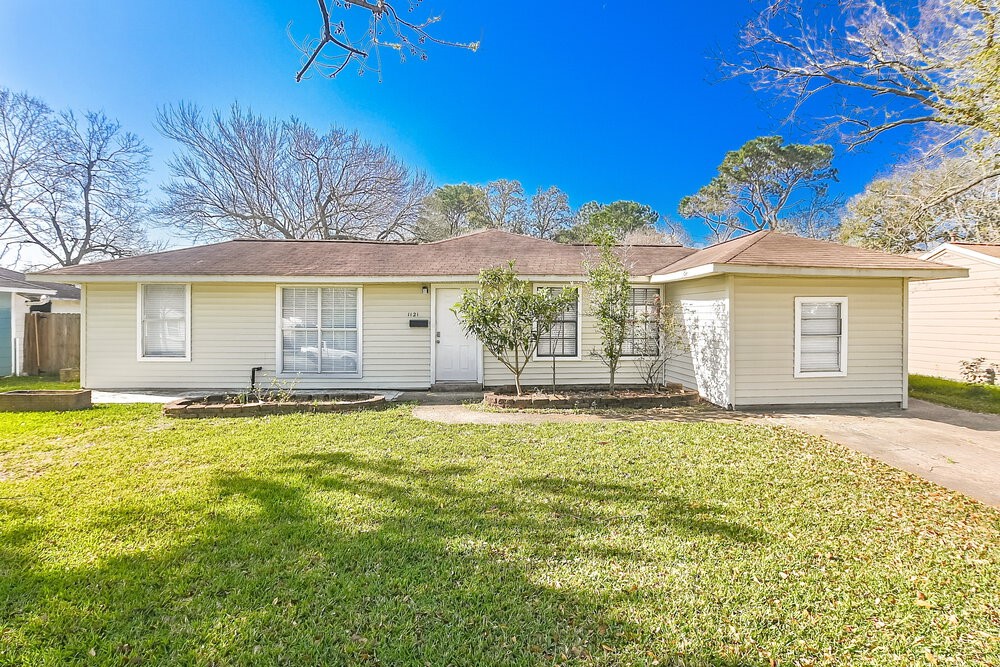 1121 14th Avenue N Texas City TX 77590