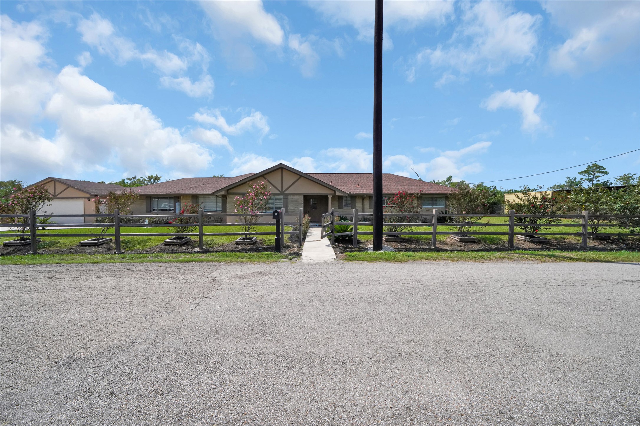 3722 Rest Home Road Pearland TX 77584