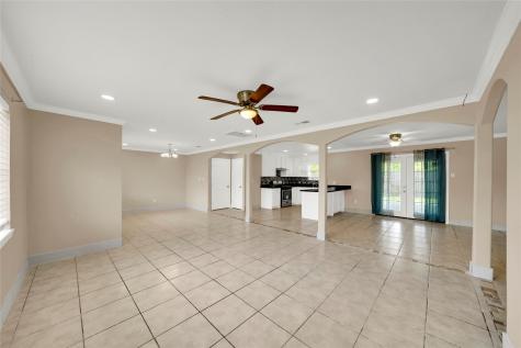 3722 Rest Home Road Pearland TX 77584