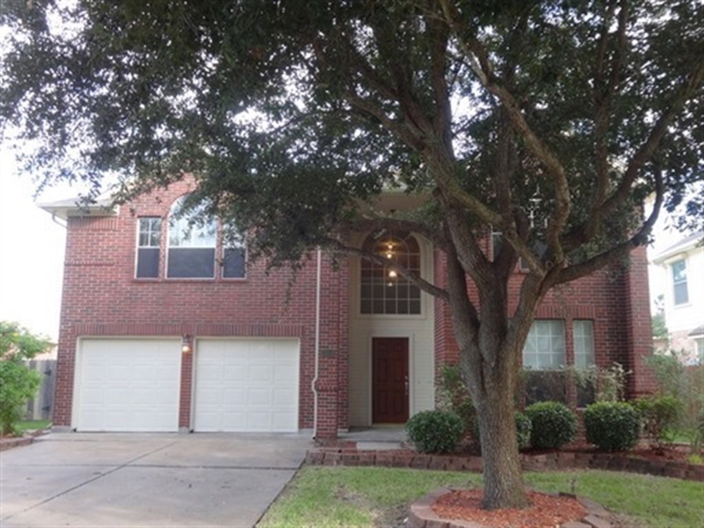 2004 Sterling Pointe Court League City TX 77573