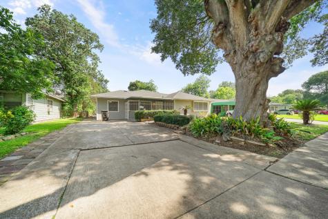 5909 Southlea Street Houston TX 77033