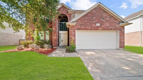 8804 Sunforest Lane Pearland TX 77584