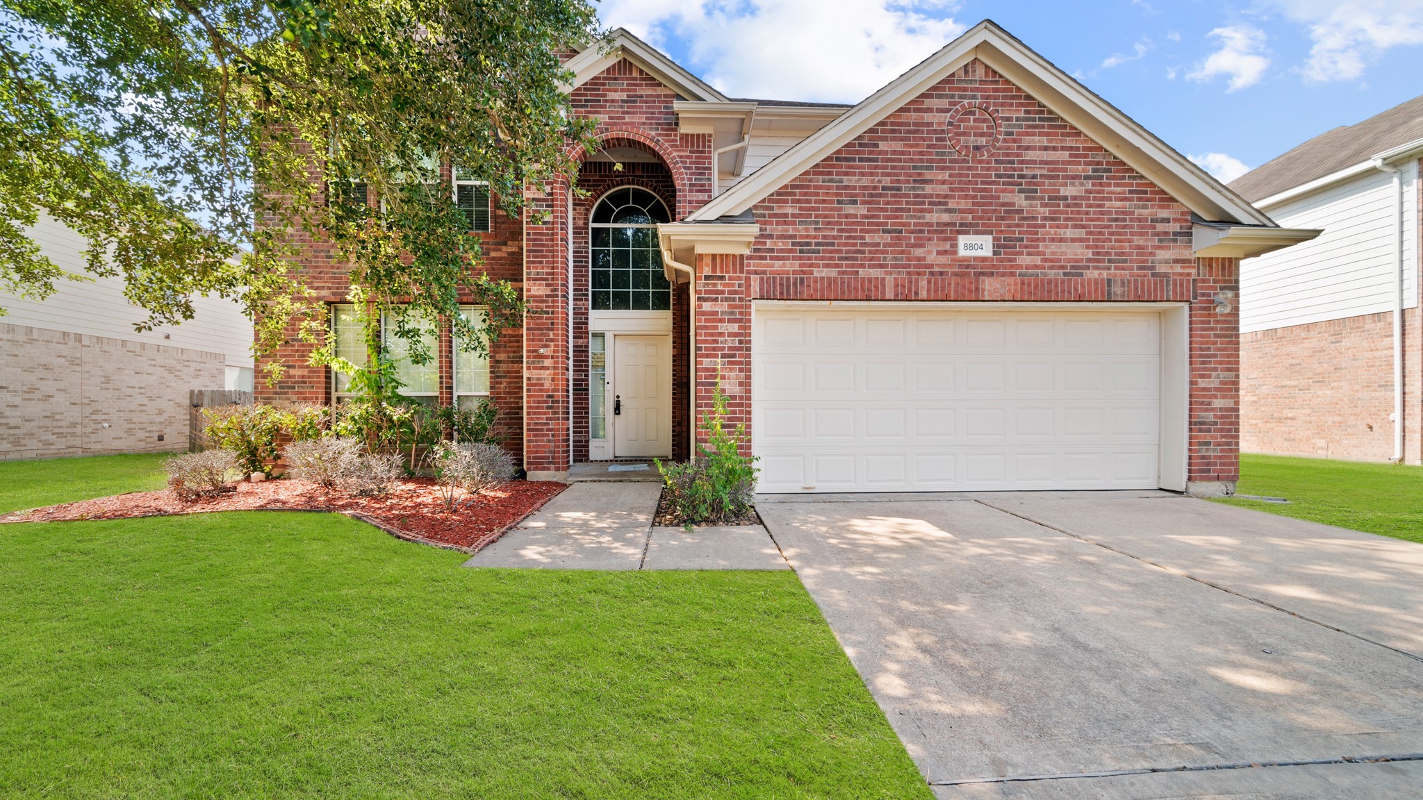 8804 Sunforest Lane Pearland TX 77584