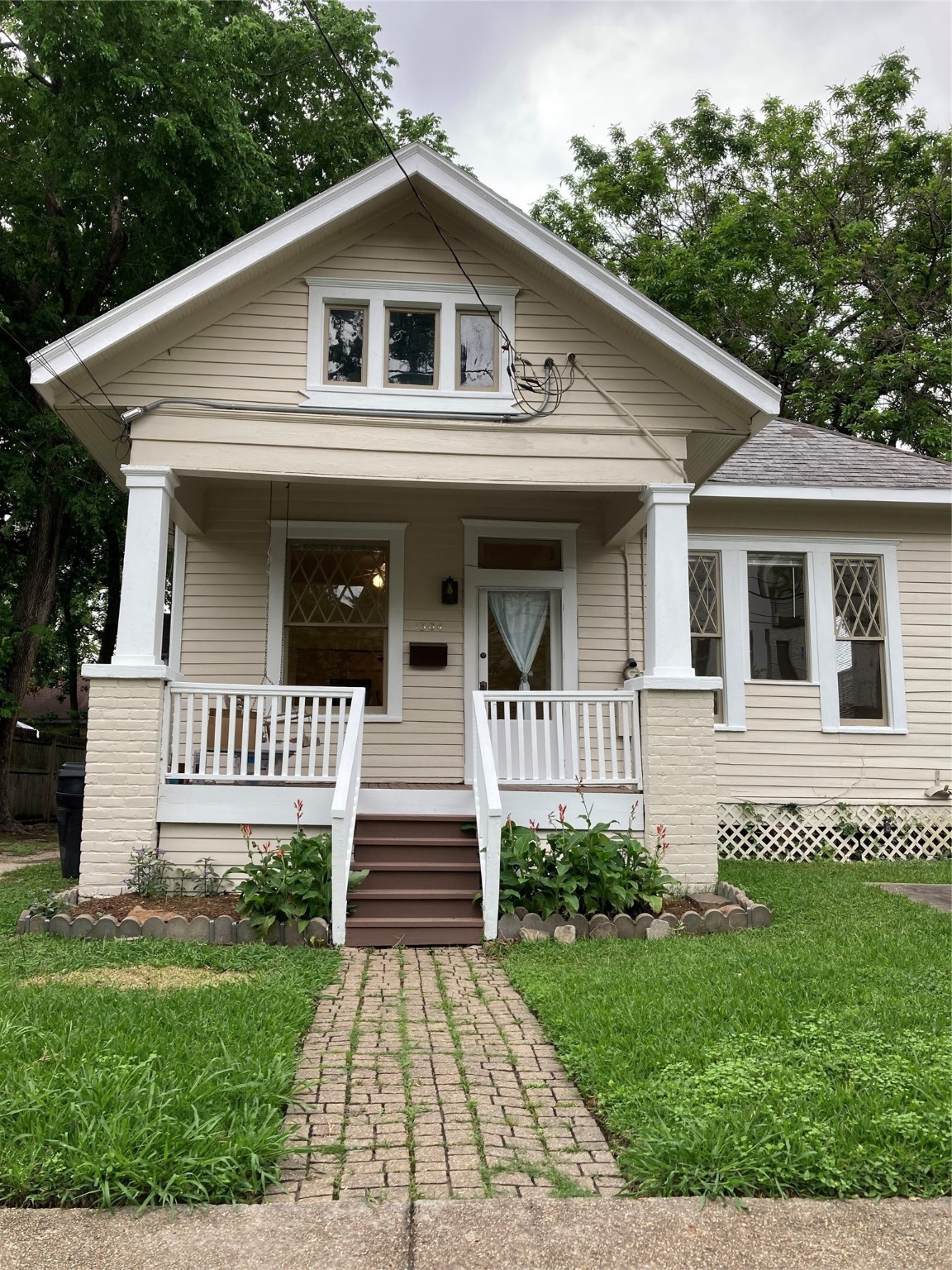 1304 Welch Street Houston TX 77006