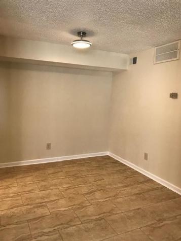 1947 Green Briar Colony Drive 15518-e Houston TX 77032