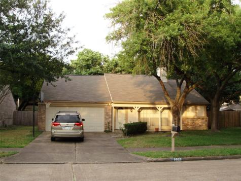 9526 Secretariat Drive Houston TX 77065