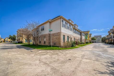 9003 Bayview Cove Drive Houston TX 77054
