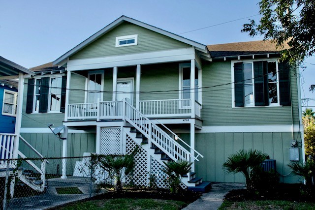 4718 Avenue Q 1/2 Galveston TX 77551