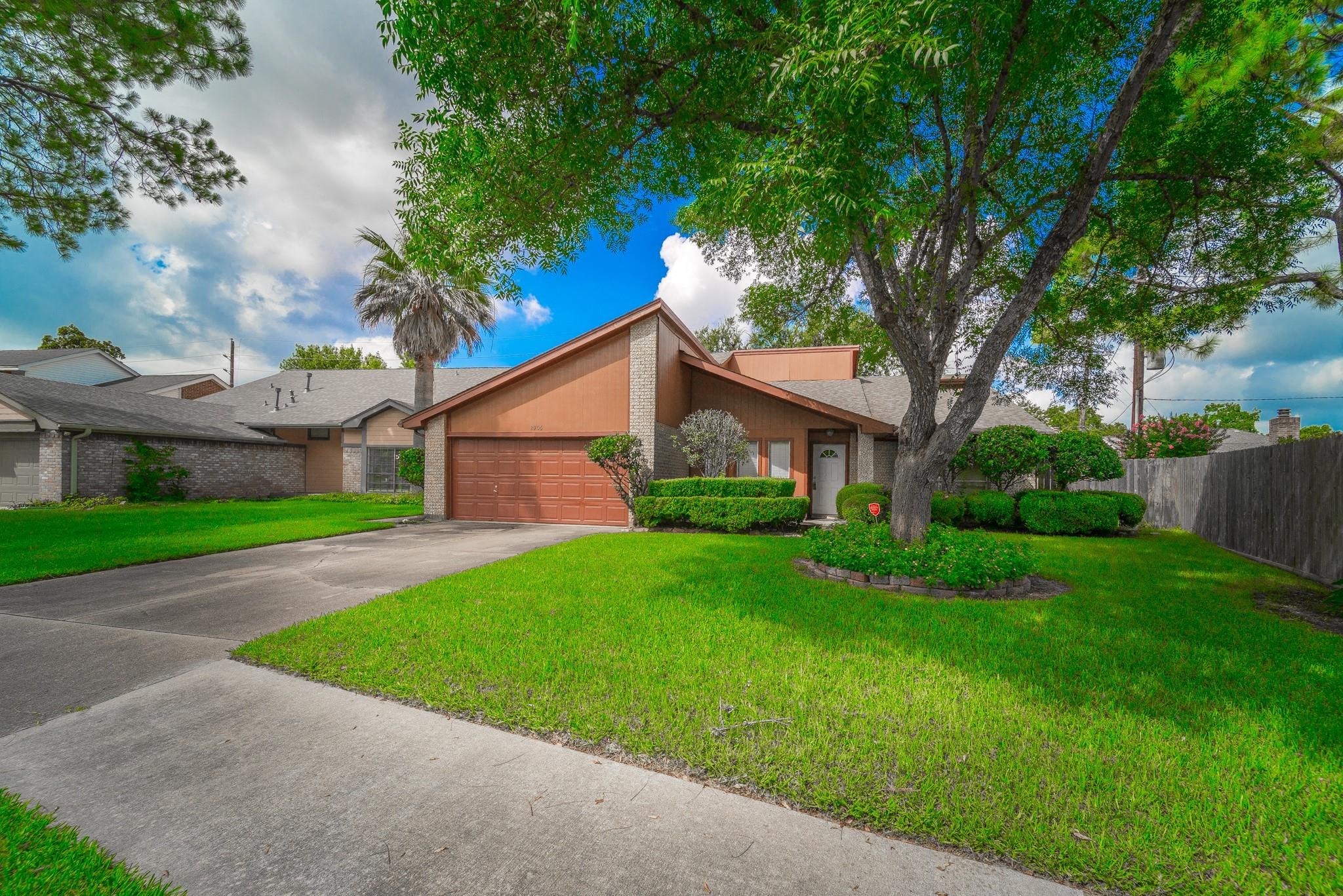 2906 Rifle Gap Lane Sugar Land TX 77478