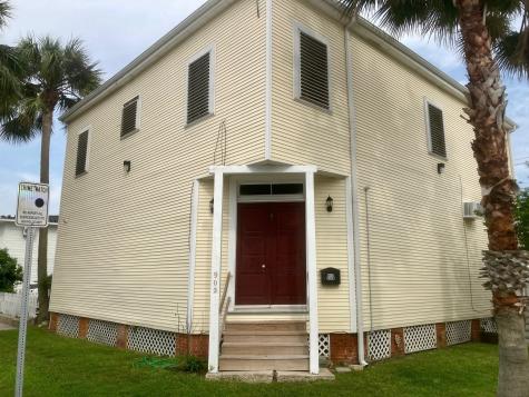 902 Church Street Galveston TX 77550