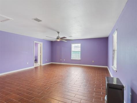 954 Ringold Street Houston TX 77088