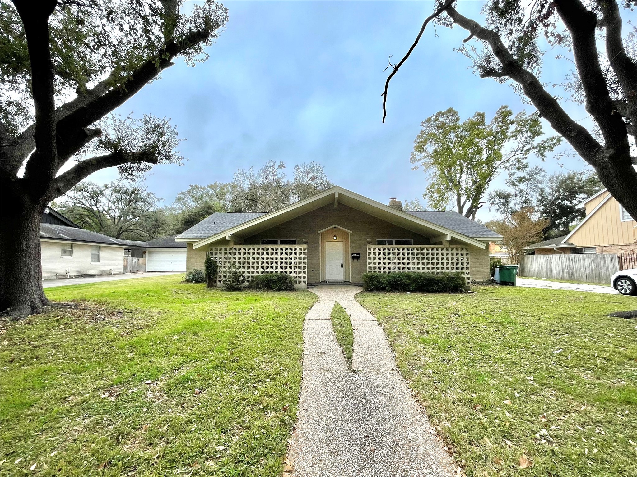7723 Clarewood Drive Houston TX 77036