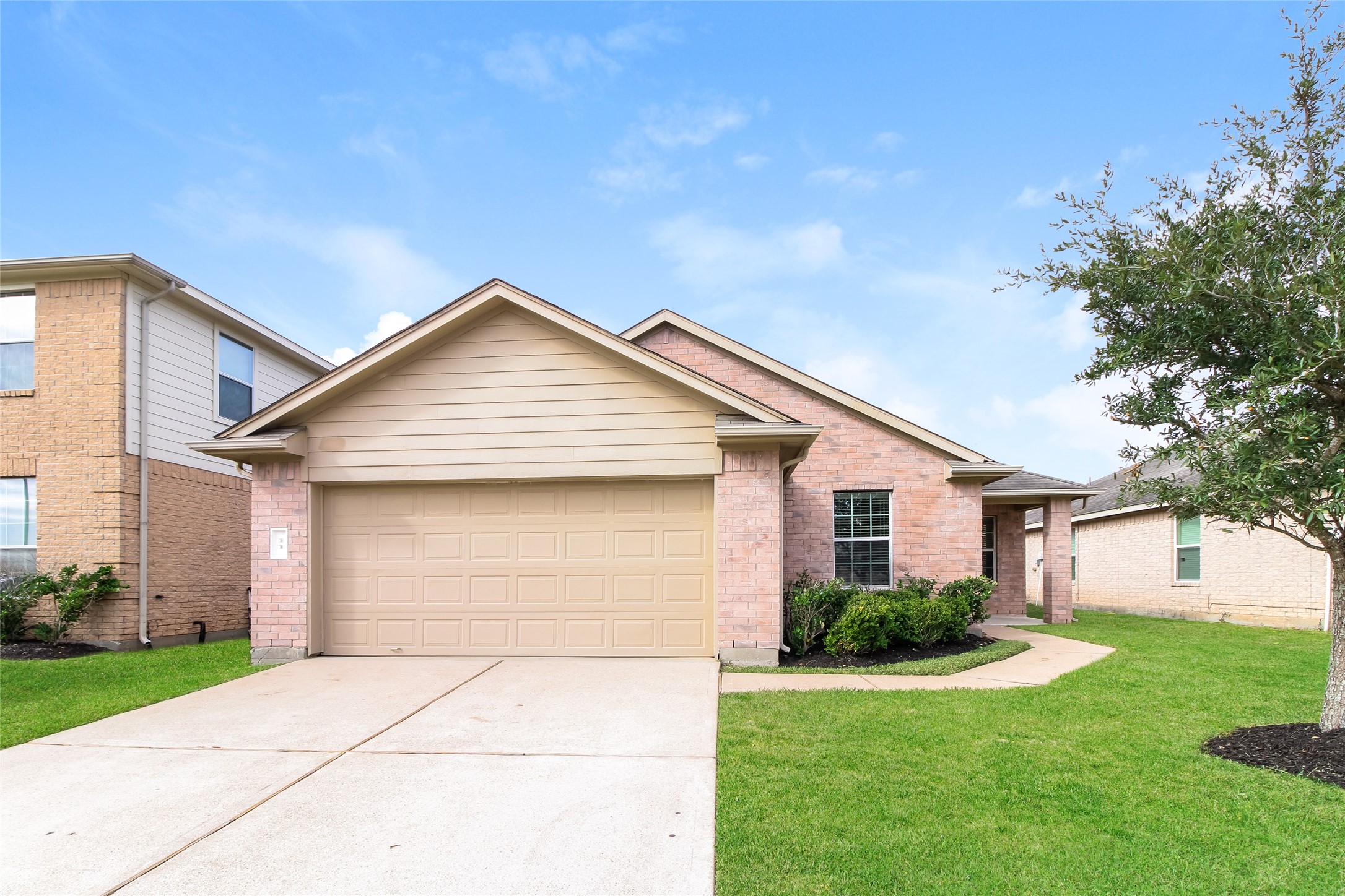 11 Leisure Shore Court Manvel TX 77578