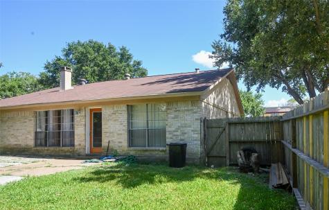 16338 Alametos Drive Houston TX 77083