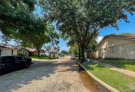 16338 Alametos Drive Houston TX 77083