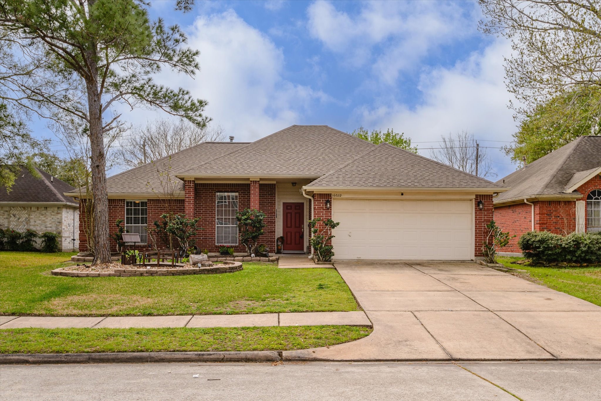 16022 Capistrano Falls Drive Friendswood TX 77546