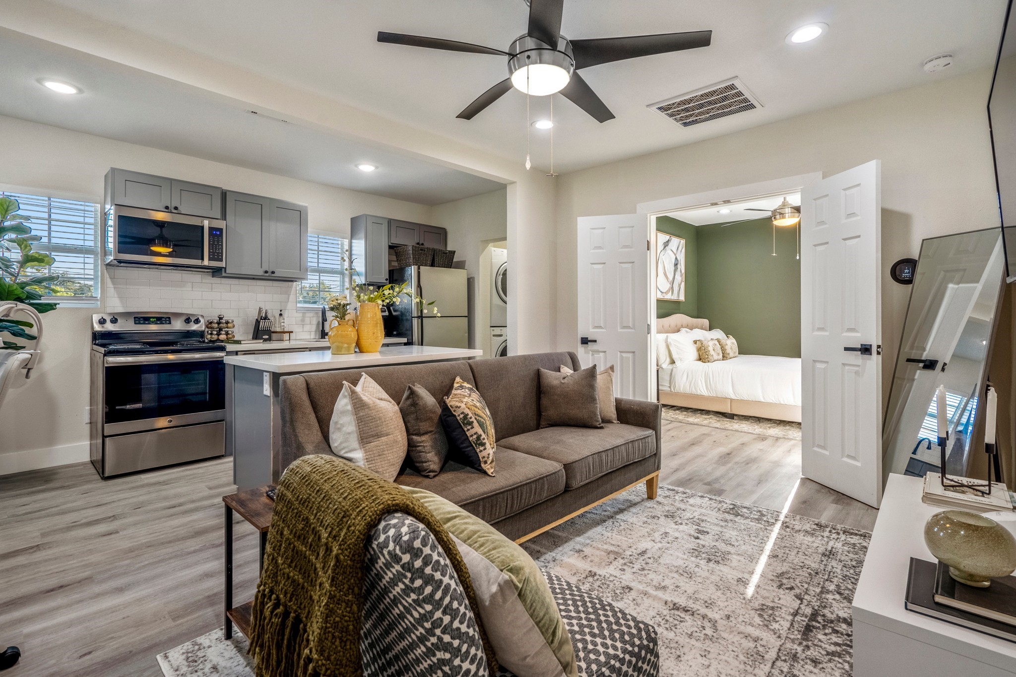 5 Estelle Street 3 Houston TX 77003