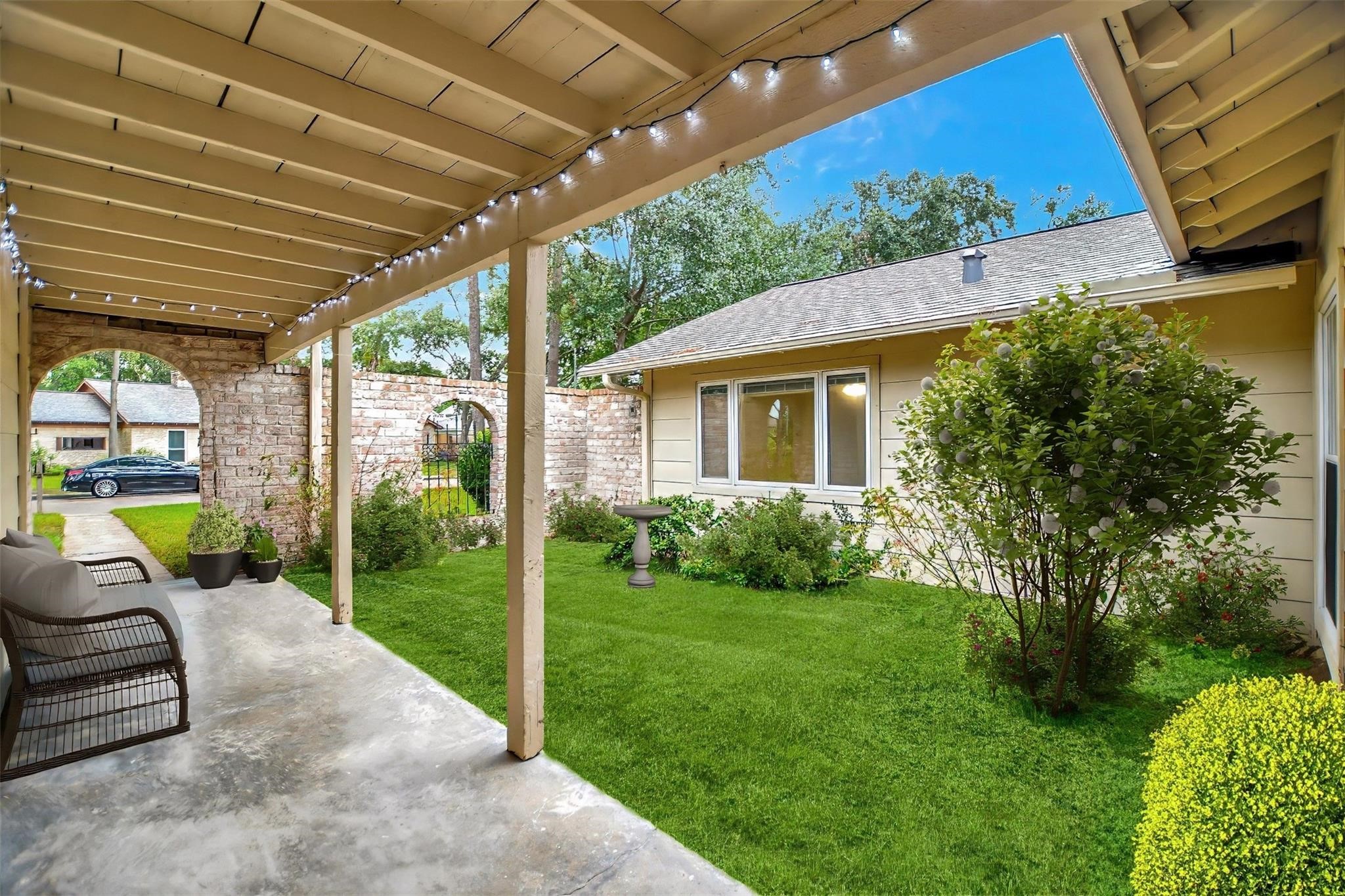 1511 Oak Stream Drive Houston TX 77043