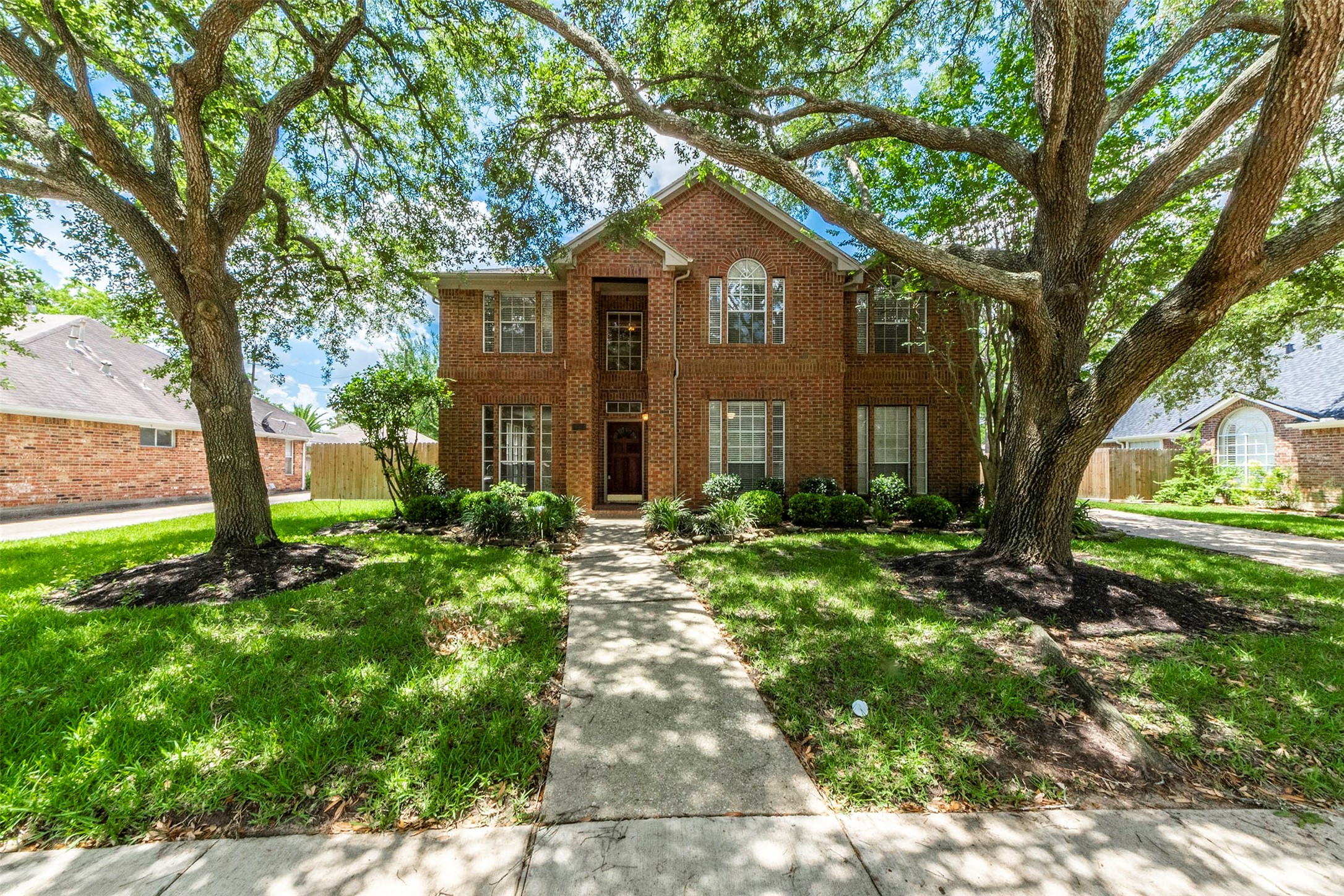 2608 Leroy Street Pearland TX 77581