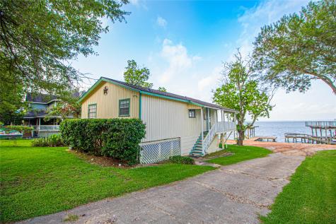 274 W Lake Shore Drive Livingston TX 77351