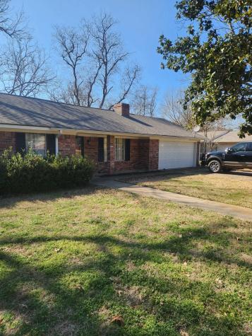 1403 Sanders Street Crockett TX 75835