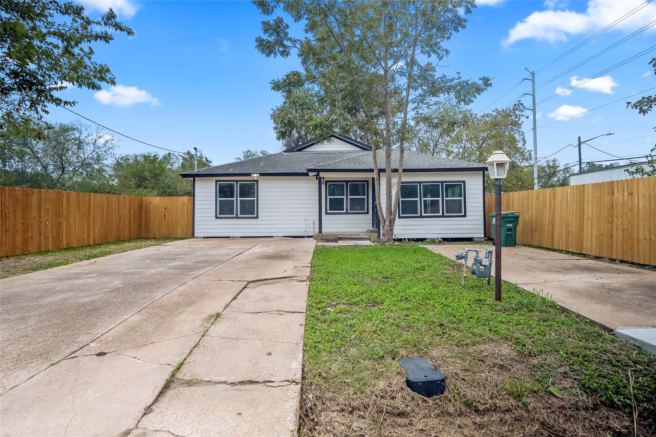 406 Armstrong Street Houston TX 77029