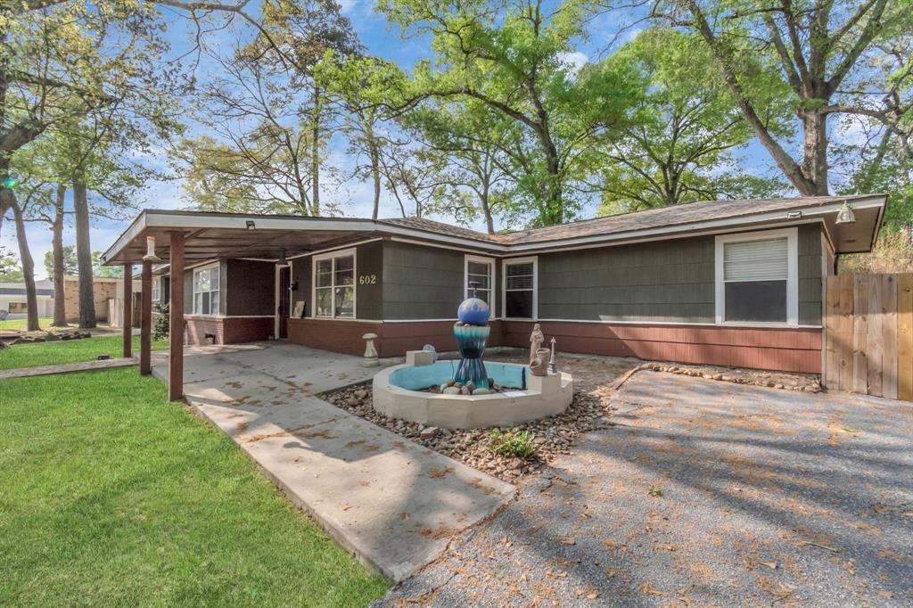 602 Everett Street Conroe TX 77301