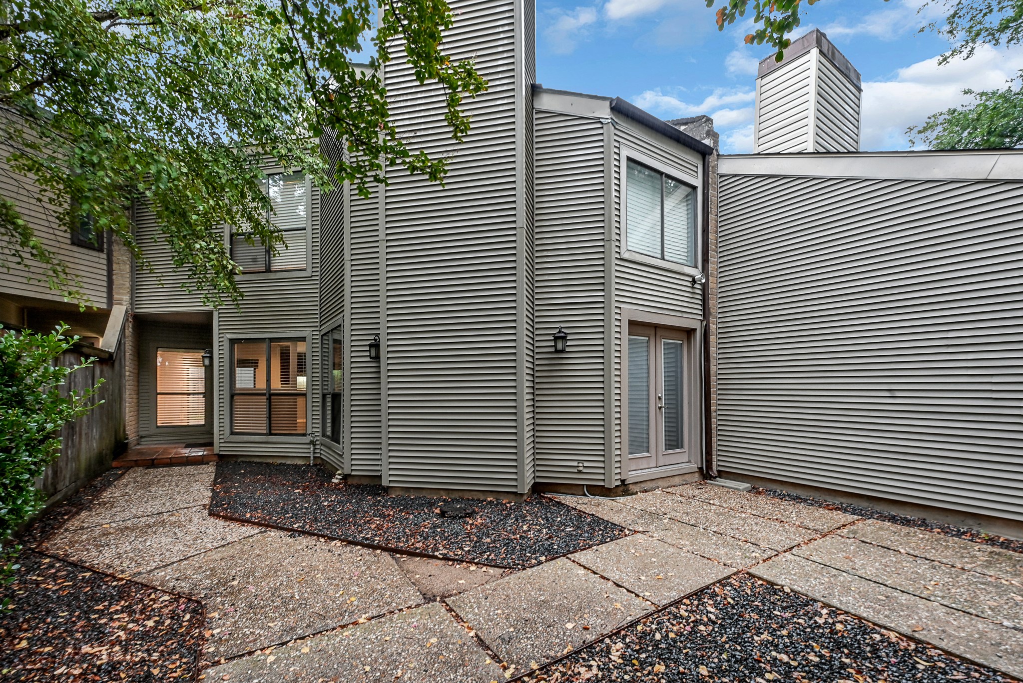 5012 Scotland Street Houston TX 77007
