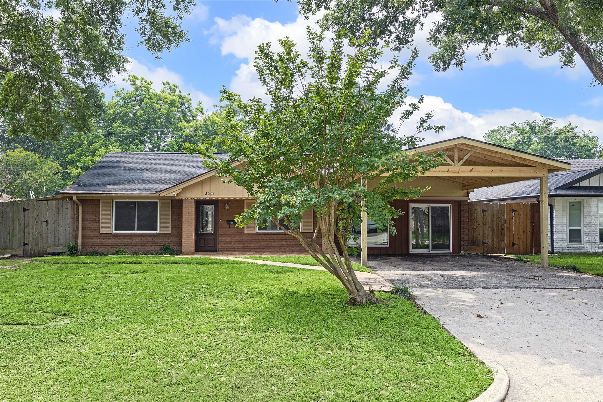 2007 Shadow Bend Drive Houston TX 77043