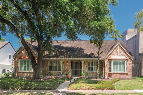 9711 Burdine Street Houston TX 77096