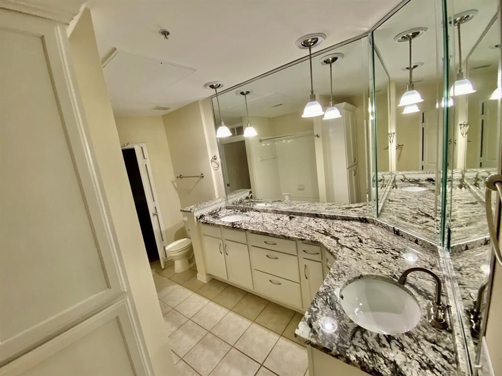 1901 Post Oak Park Drive 5302 Houston TX 77027