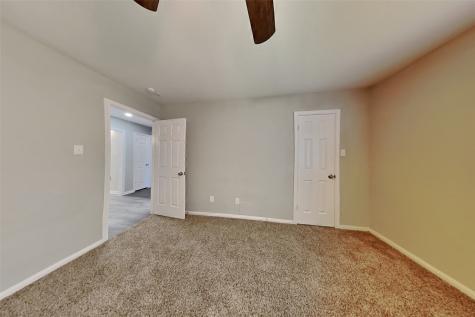 1015 S Wellsford Drive Pearland TX 77584