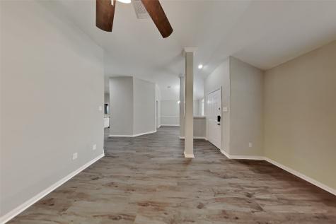 1015 S Wellsford Drive Pearland TX 77584