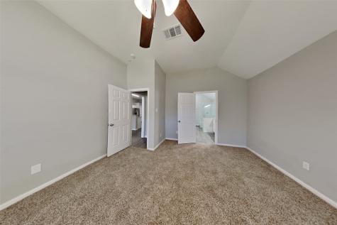 1015 S Wellsford Drive Pearland TX 77584