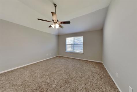 1015 S Wellsford Drive Pearland TX 77584