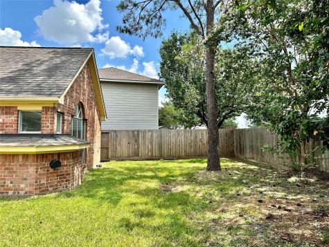 16919 Laguna Springs Drive Houston TX 77095
